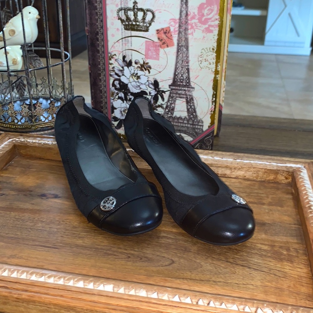 Coach Chelsey Flats Size 8